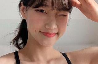 Whoa，Myung Ah的LEEHEEEXPRESS–LEDG图包，反正我得先消化一下。